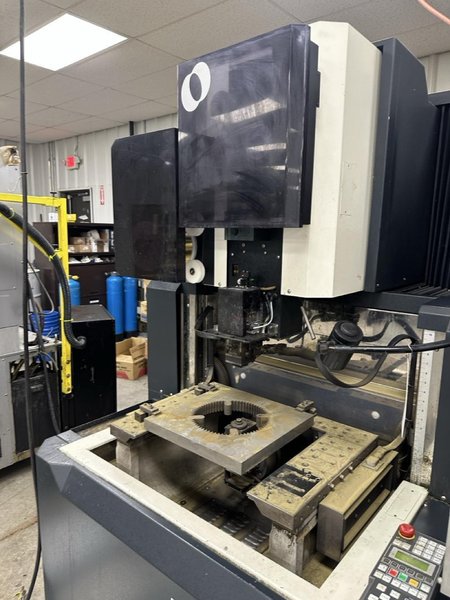 Makino U32J CNC Wire EDM, 2013