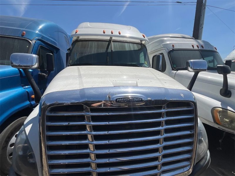 2017 Freightliner Cascadia 125 3AKJGLDR4HDHY0030
