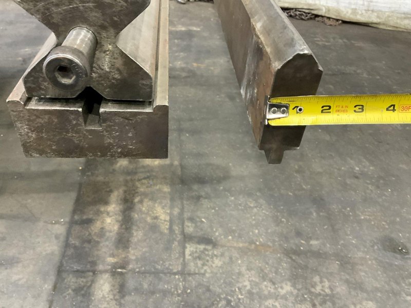 12' 4-WAY PRESS BRAKE DIE WITH BOTTON HOLDER &amp; 12' TOP DIE: STOCK #81407