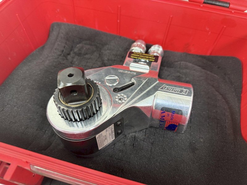 1&quot; HYTORC MODEL #AVANTI AV-3 HYDRAULIC TORQUE WRENCH: YOBRO #24177