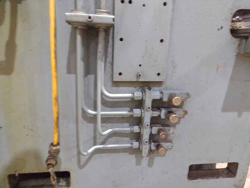 BTM TOG-L-LOC B-20H 4.5 STROKE SHEET METAL JOINING MACHINE: YOBRO #24799