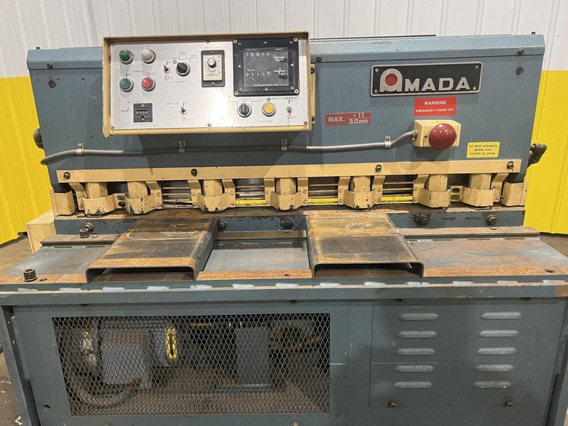 4&#039; (48&quot;) X 10 GA AMADA MODEL #S-1232 HYDRAULIC SHEAR: STOCK #18197