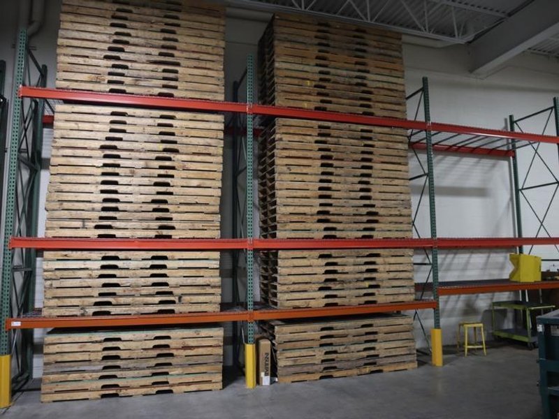 Pallet Racking: (4) 16'H x 48" Uprights, Tear-Drop Style, (9) 10' Shelves, Wire Decking - NO CONTENTS- Auction Item