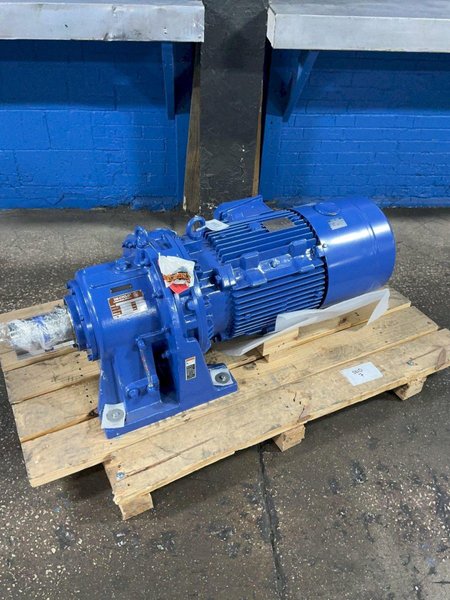SUMITOMO 30 HP GEAR DRIVE   -  CHHMS30-6205YB-EP-B-43