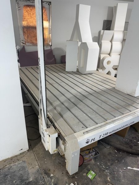 Nettuno Plot 250 4-Axis CNC Hot Wire Cutting System, 2019 – Vertical Turntable