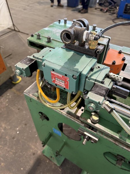 AIR FEEDER/STRAIGHTENER. STOCK # 0886225