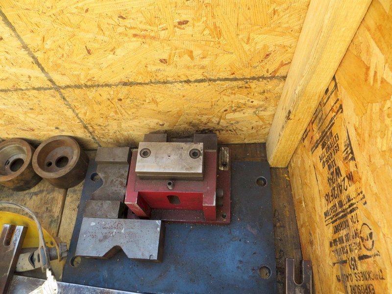 185 Ton Geka Hydraulic Ironworker Model 165S