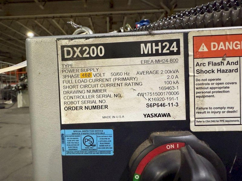 YASKAWA MOTOMAN-MH24 w/ DX200 Controller USED