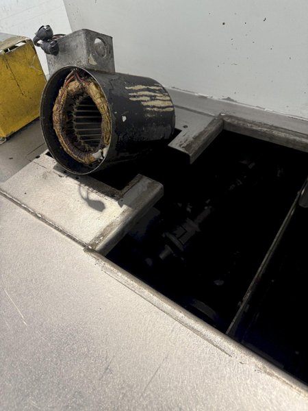 9" X 192" RANSOHOFF LEANVEYOR FOUR STAGE (WASH/RINSE/RINSE/BLOW OFF) WASHER. STOCK # 1113425.