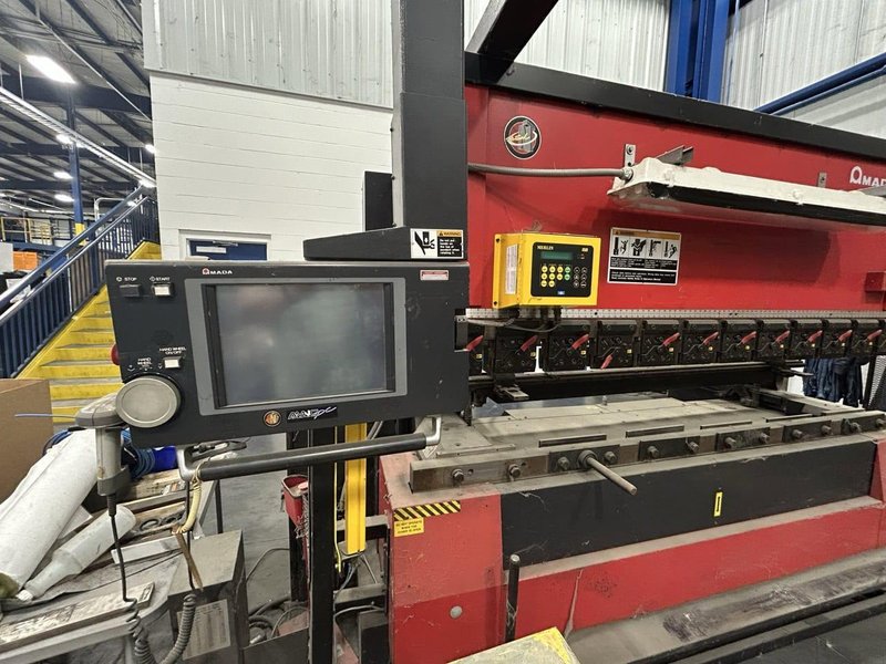 80 Ton x 10′ Amada 8025NT Hydraulic Press Brake, 2000