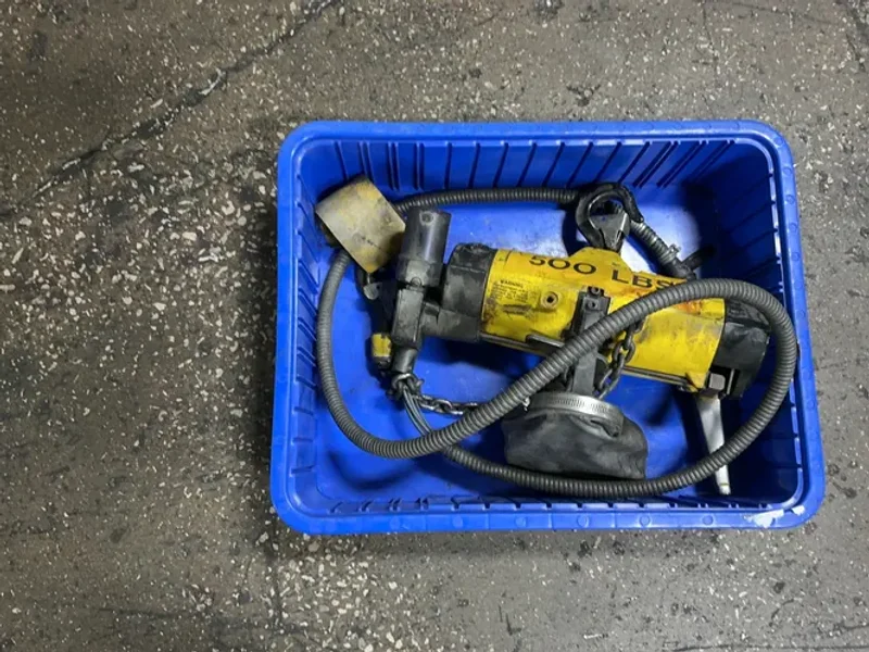 Yale  1/4 Ton Hoist - Acl 250