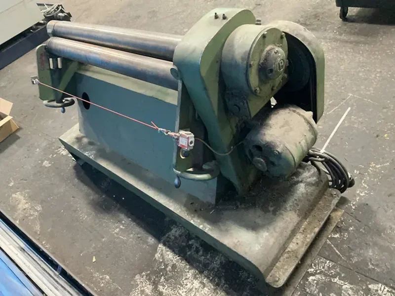 REED ENGINEERING CO. 50” BENDING ROLL  -  450