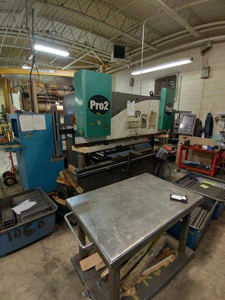 100 Ton x 8′ Piranha Pro 2 CNC Hydraulic Press Brake, 2006 – Backgauge, Delem CNC Control, Foot Pedal