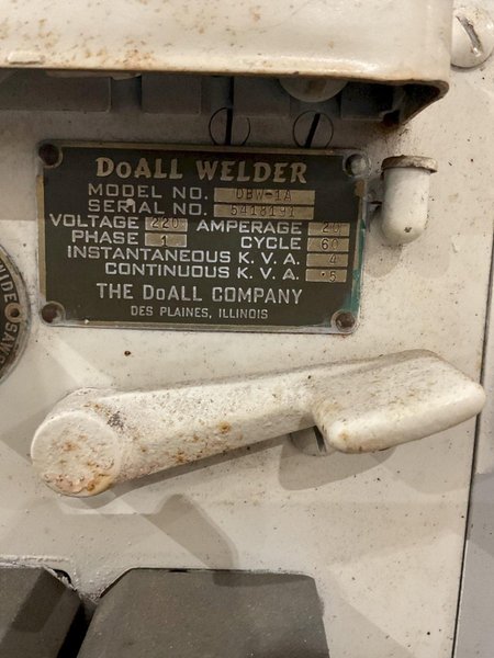 DOALL 16-1 VERTICAL BANDSAW