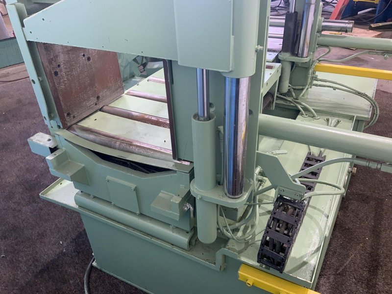 13" X 18" HYDMECH MODEL # S-20A HORIZONTAL BAND SAW: STOCK #80180