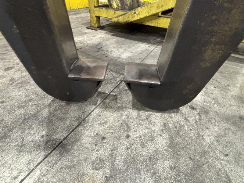 40 TON (80,000 LBS) BRADLEY ADJUSTABLE TELESCOPING COIL LIFTING GRAB TONGS: STOCK #23558