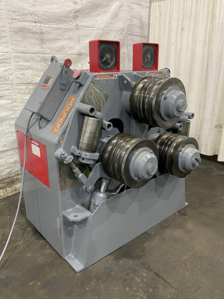 6"X 6" X 5/8" ROUNDO MODEL R6 ANGLE BENDING ROLL : STOCK #80903