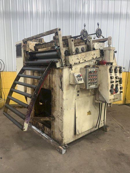 40" WIDE X .190" ROWE MODEL #C9-40 POWERED 5 ROLL COIL STRAIGHTENER: STOCK #13909