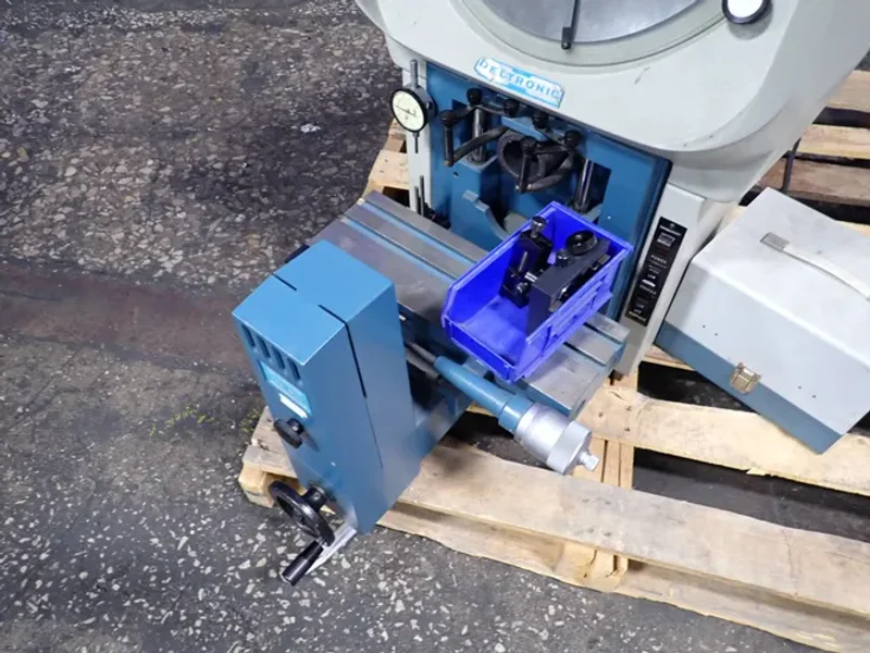 DELTRONIC 14" OPTICAL COMPARATOR   -  DH14-I
