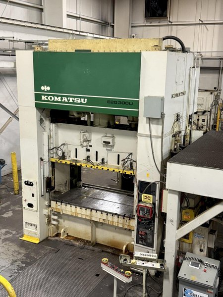 300-ton Komatsu Straight Side Mechanical Press For Sale Model #E2G-300U