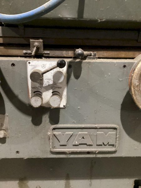 YANG IRON YAM-GU27-100H CYLINDRICAL GRINDER USED