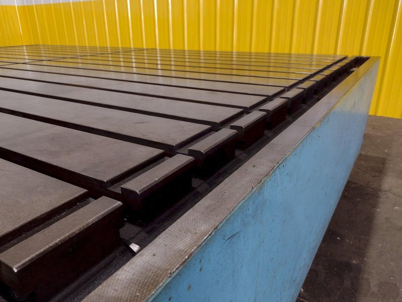 90&#039;&#039; X 130&#039;&#039; T SLOTTED LAYOUT TABLE / FLOOR PLATE: STOCK 17536