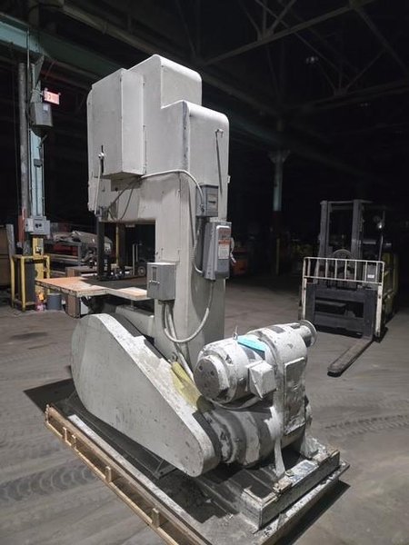Tannewitz model GV1N 36" vertical band saw s/n 15162 with 25 hp motor and reducer, 20" opening