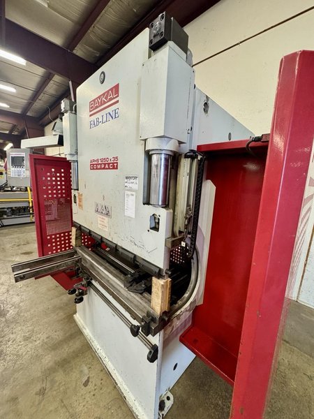 35 Ton x 4′ Baykal APHS  CNC Press Brake, 2008 – CNC Backguage