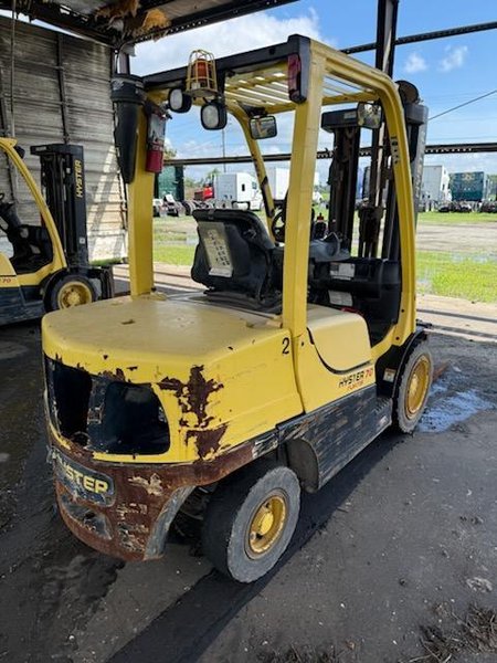 Hyster H70FT 7,000 lb LPG Cushion/Pneumatic Forklift, 2020 – Triple Mast, Side Shift (1)