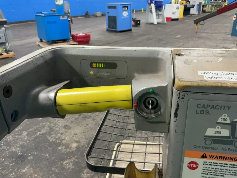 CROWN 300 LBS WORK ASSIST VEHICLE   -  WAV50-84