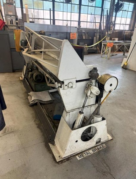 8' X 12GA CHICAGO DREIS &amp; KRUMP HBPU812-6 HYDRAULIC BOX-N-PAN FINGER BRAKE. STOCK # 0980126
