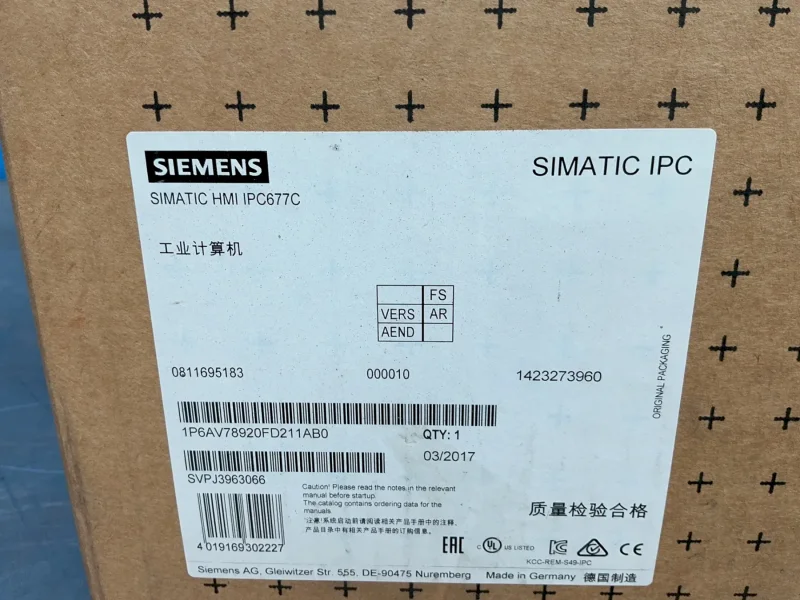 SIEMENS SIMATIC HMI IPC677C  -  6AV7892-0FD21-1AB0