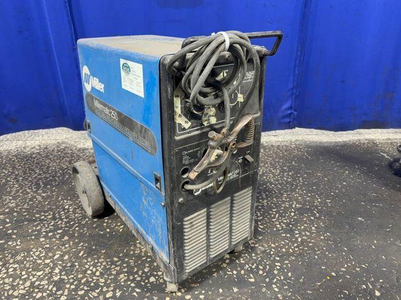 Miller 200 Amp Welder  - Millermatic 250