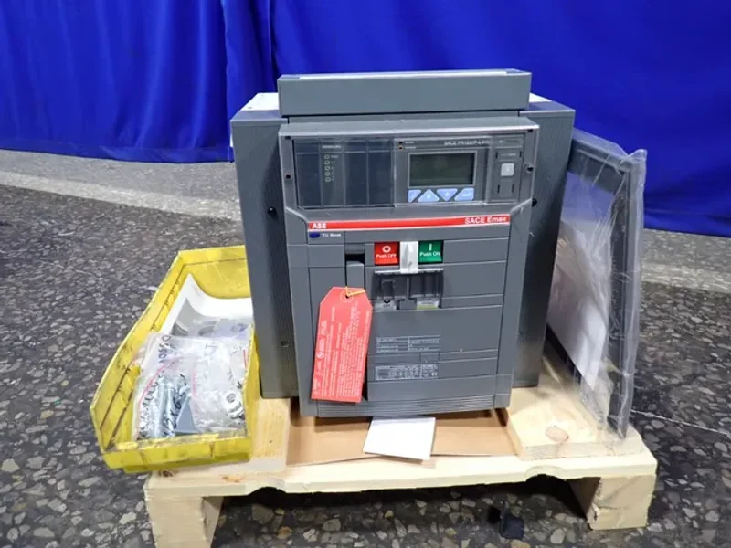 ABB AIR CIRCUIT BREAKER  -  SACE E3N 25