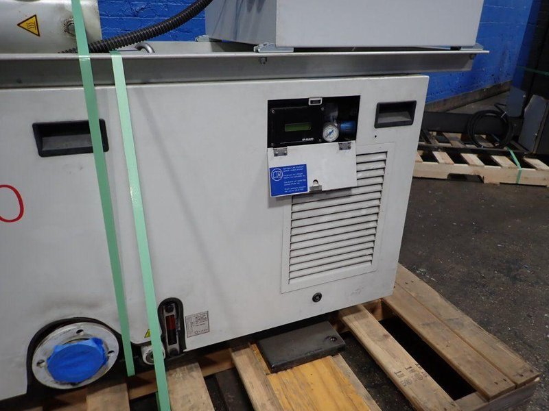 LEYBOLD 7.3 KW VACUUM PUMP  -  SP250