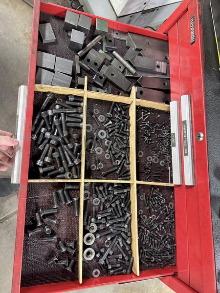 HAAS VF-3 CNC VERTICAL MACHINING CENTER W/ TOOLING. STOCK #1008225