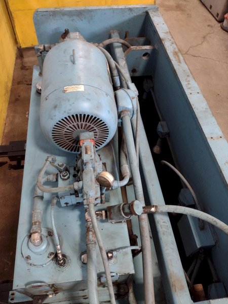 8&#039; x 1/4&quot; MASTER-FAB MODEL #SSB250-8 HYDRAULIC SHEAR: STOCK #18844