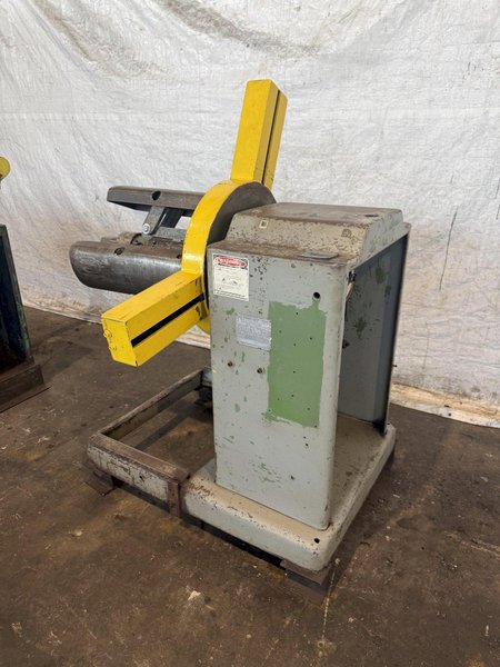 4,000 LB X 18&quot; AMERICAN MODEL 60 UNCOILER. STOCK # 0884425