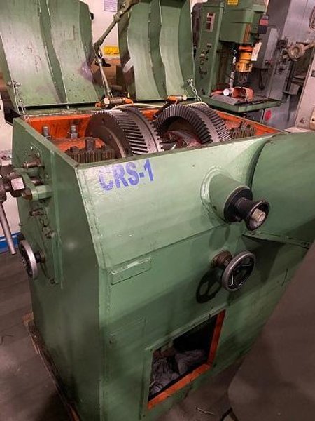 BRONX TAYLOR-WILSON CROSS ROLL STRAIGHTENER