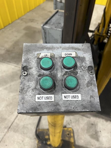 2000 LBS AIR TECHNICAL INDUSTRIES MODEL #CDT23836E HYDRAULIC PARTS DUMP HOPPER: STOCK #20804