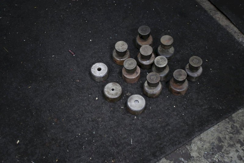 4&quot; X 4&quot; X 3/8&quot; METAL MUNCHER HYDRAULIC IRONWORKER:  STOCK #75682