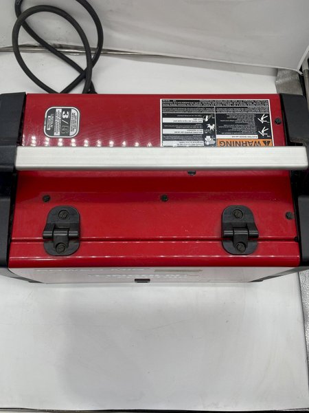 LINCOLN ELECTRIC MODEL #140C MIG WELDER: STOCK #16576