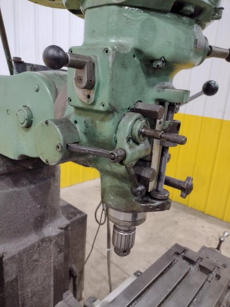 1.5 HP BRIDGEPORT SERIES I VERTICAL MILL &amp; DIGITAL READ OUT MILLING MACHINE: STOCK #20706