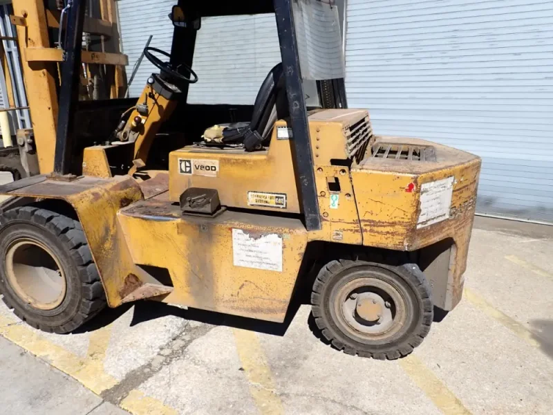 CATERPILLAR 8000 LBS FORKLIFT   -  V8OD