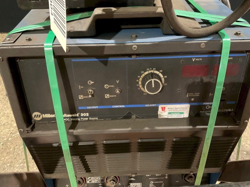 MILLER DELTAWELD 302 CV/DC WELDER USED