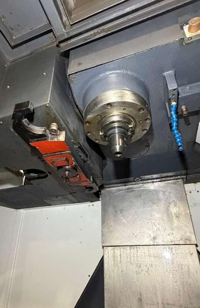 Doosan MYNX 6500/50 CNC Vertical Machining Center – 50 Taper Mill