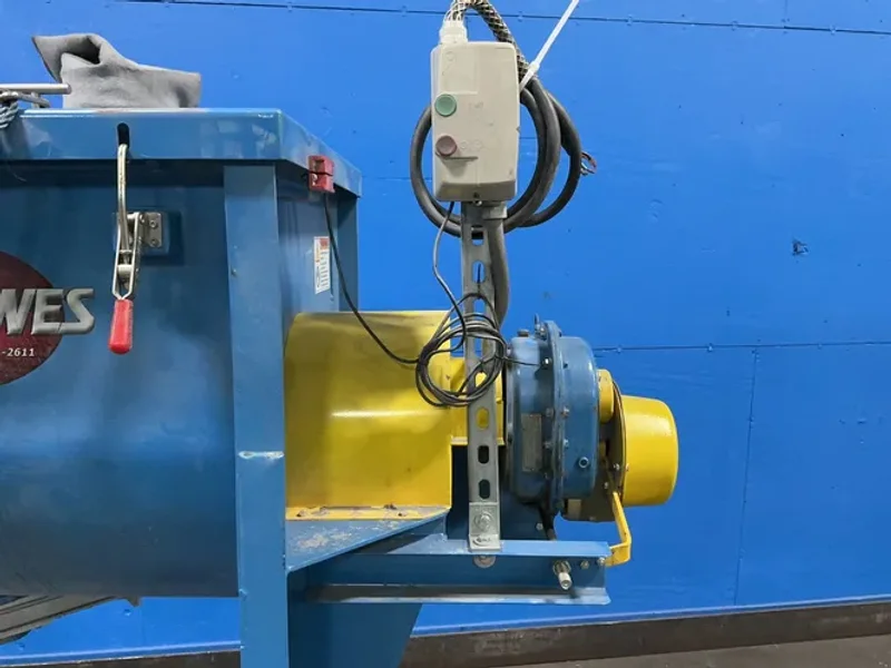 S. HOWES RIBBON BLENDER  -  ES-244