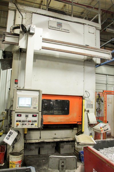 220 Ton Manzoni E200 2MR/SL 200 Floor Mounted CNC HS Stamping Press, 2003- Siemens, Decoiler, Straightener