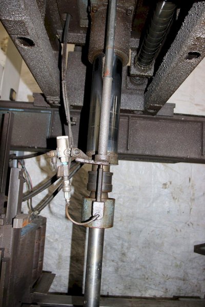 40&quot; X 20&quot; DAITO MODEL DNF1050 AUTOMATIC BEAM DRILL: STOCK #71473