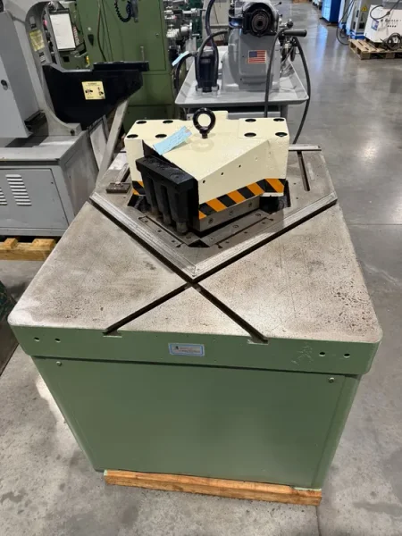 CHICAGO D&amp;K HN-25 ¼” Hydraulic Notcher USA #8134